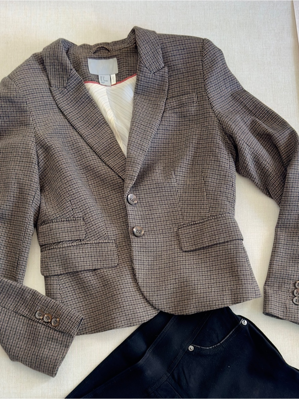H&M Houndstooth Blazer in Brown and Cream